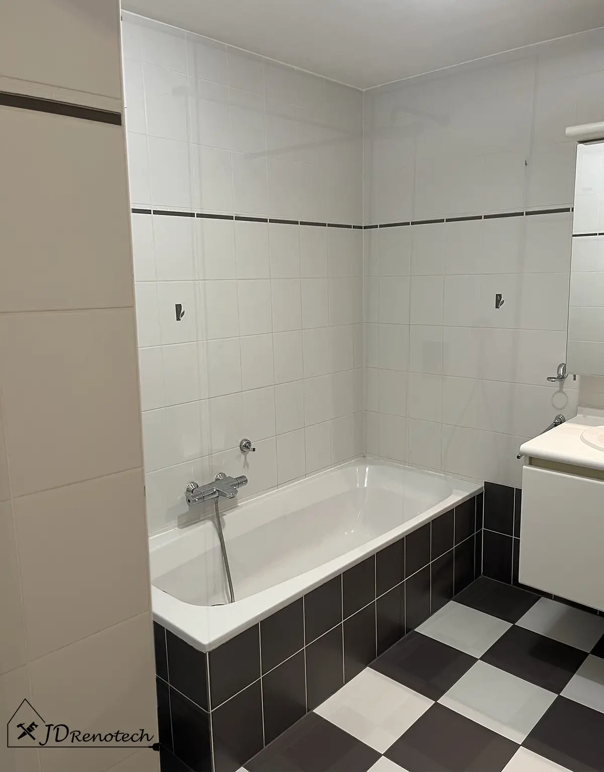 JD-Renotech - Essene - Badkamerrenovatie Voor